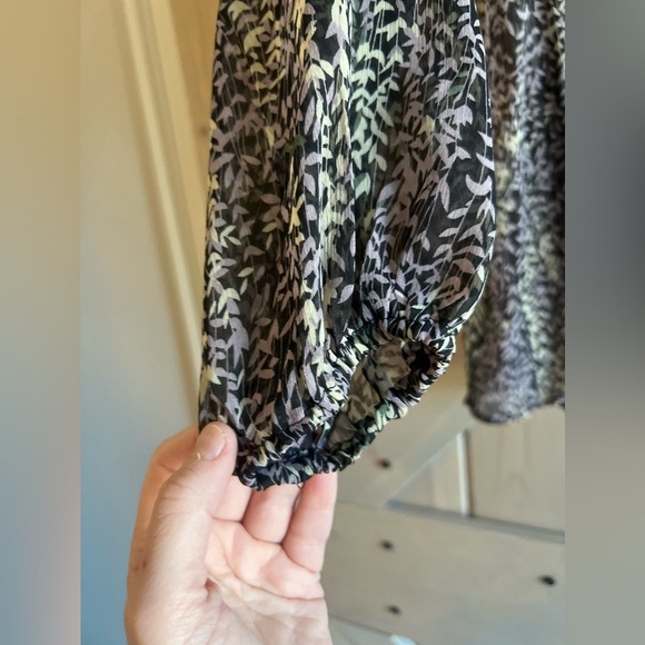 NWT Hayden Tie Neck Peasant Blouse - Picture 4 of 7